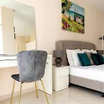 Rabi Park-view Hotel *