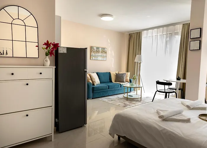 Hotel Rabi Park-view